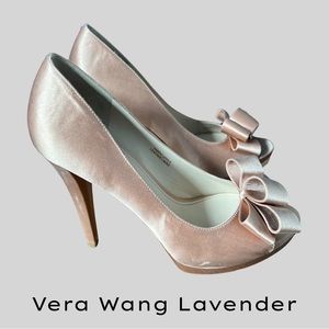 VERA WANG LAVENDER BLUSH PINK SATIN PEEP TOE PLATFORM PUMPS WITH BOWS - SIZE 9